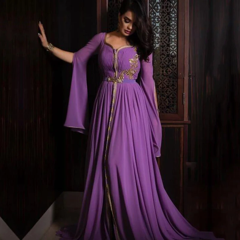 

Arabic Evening Dresses Purple Dubai Caftan Muslim Prom Gown Long Sleeves Pleats Chiffon A-Line Gold Appliques Kaftan Party Dress