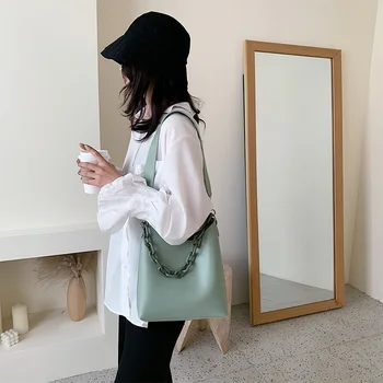 

Fashionable Women's Handbags 2020 Summer Women's Shoulder Famous Brand Luxury PU Leather Bags Barrel Small Crossbody Bags Green