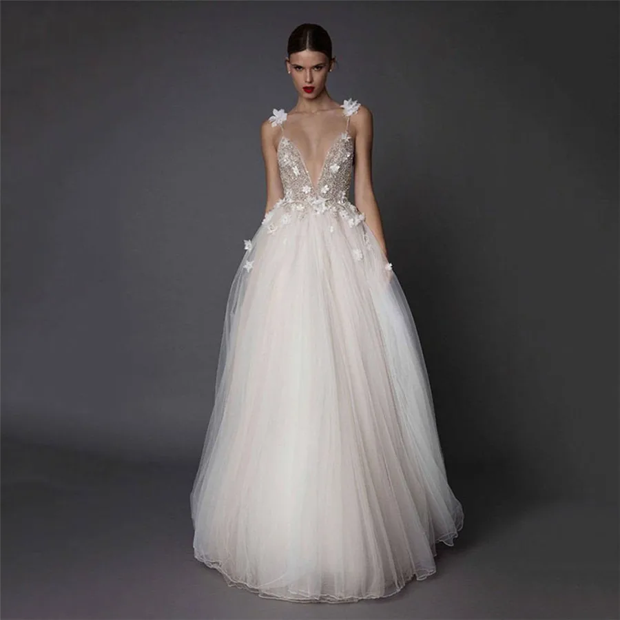 

Sexy Spaghetti Strips A-Line Tulle Wedding Dresses Appliques Beaded Long Floor Length Backless Bridal Gowns Robe De Mariee