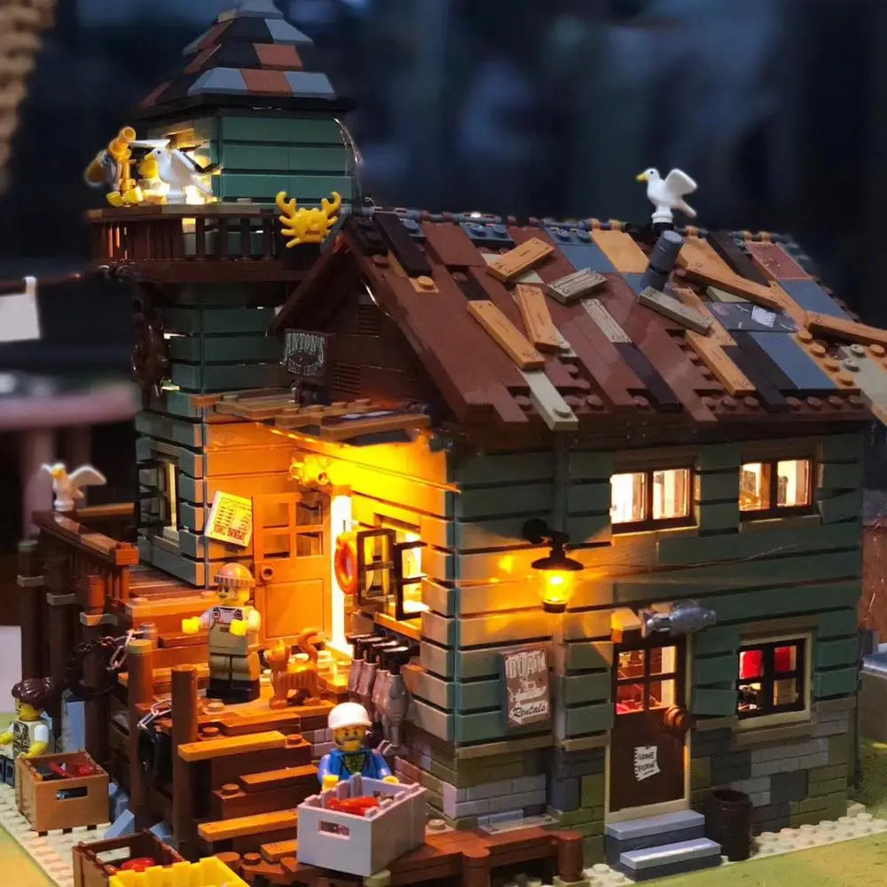 

Iegoinglys Old Fishing Shop City series Iegoinglys set 21310 16050 Educational Building Blocks bricks Toy Christmas Gifts