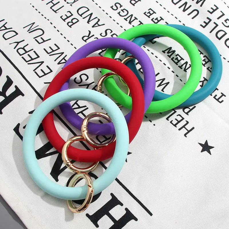 

2019New Arrivals 1Pcs Silicone PU Tassel Key Ringbracelet Bangle Wrist Key Chain Wrist Jewelry Accessories For Women Girls Gift