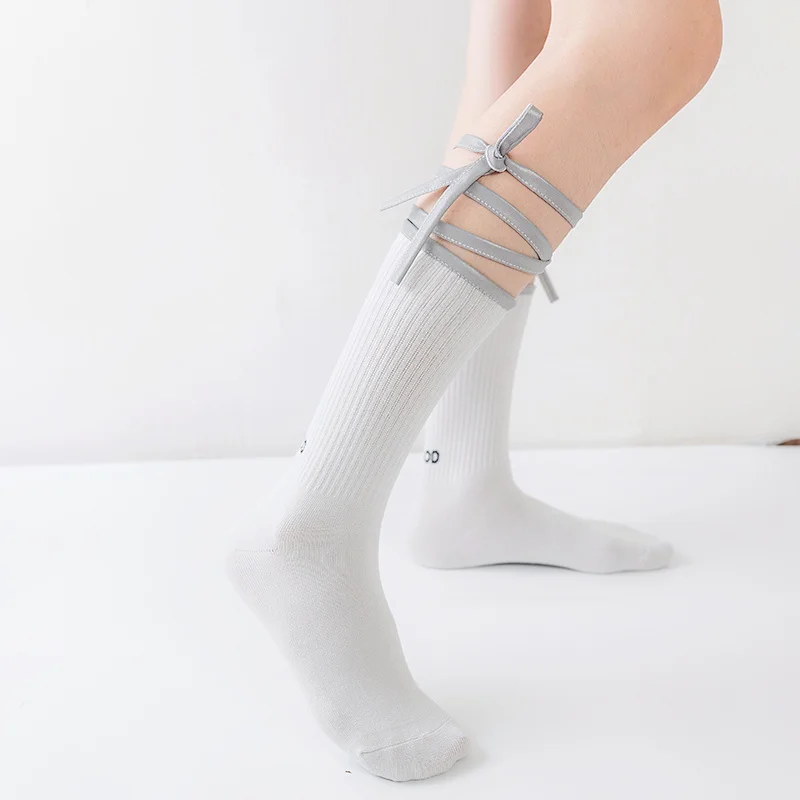 Dreamlikelin/уличная одежда со светоотражающими ремешками; носки для команды; женские вечерние длинные забавные носки; сезон весна-осень; хлопковые носки; подарки