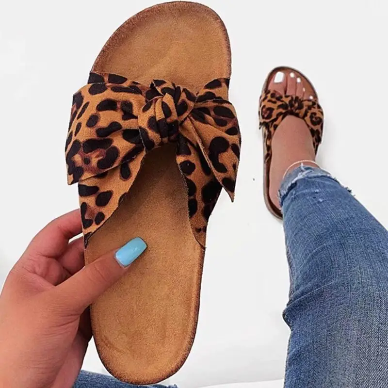 

Leopard Printed Sandals Ladies New 2020 Fashion Bowknot Flat Bottom PVC Sole Summer Beaches Comfortable High Quality Sandals