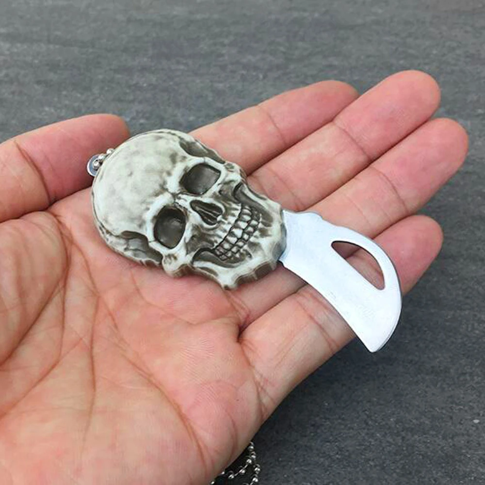 Folding Vintage Skull Design Blade Pocket Mini Knife Outdoor Camping Survival Tactical Knife Necklace Keychain EDC Crafts Tool - Цвет: Серебристый