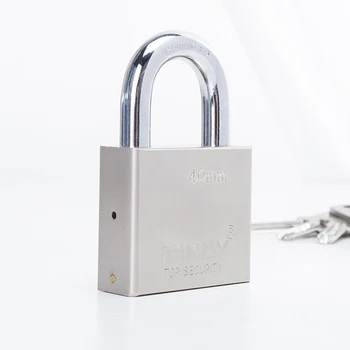 

Outdoor Indoor Anti-Theft Heavy Duty Lock Top Security Solid Lock Hardened Steel Shackle Padlock Brass Cylinder with 4 keys