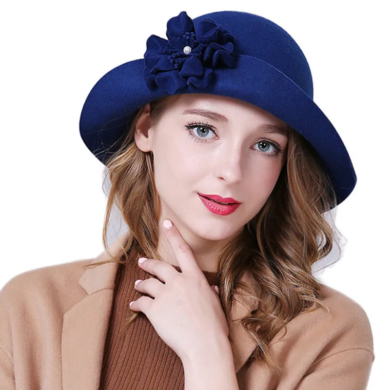 Дамские чародейки Шапки цветочный шерстяные мягкие шляпы Шапки для Для женщин зимние королевской принцессы шляпы для похода в церковь праздничный головной убор красный котелок - Цвет: Синий