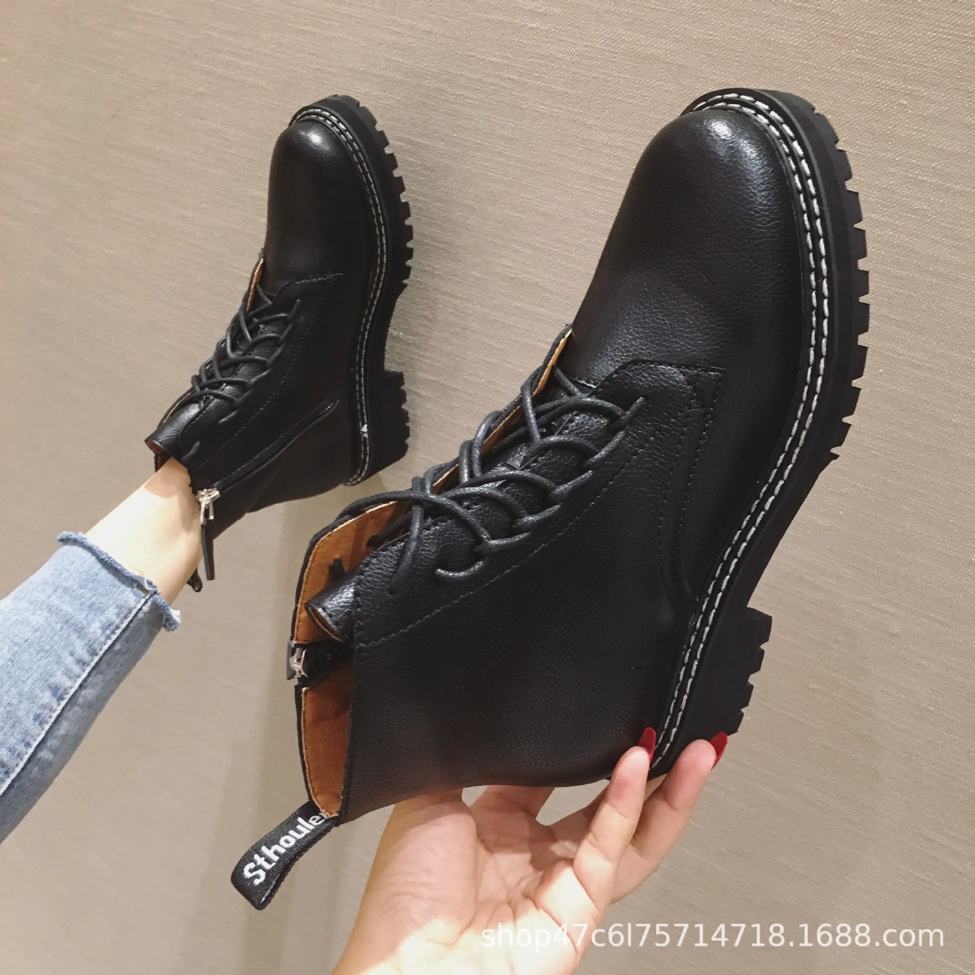 

Autumn & Winter New Style Martin Boots Women's Versatile Breathable Handsome Thick Bottomed Workwear Black And White with Patter