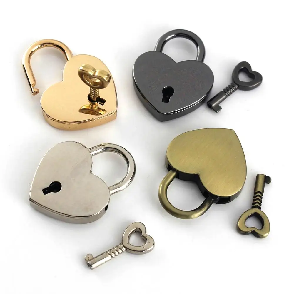 1 piezas con forma de corazón de Metal Vintage Mini bolso con candado maleta de equipaje caja llave cerradura con llave