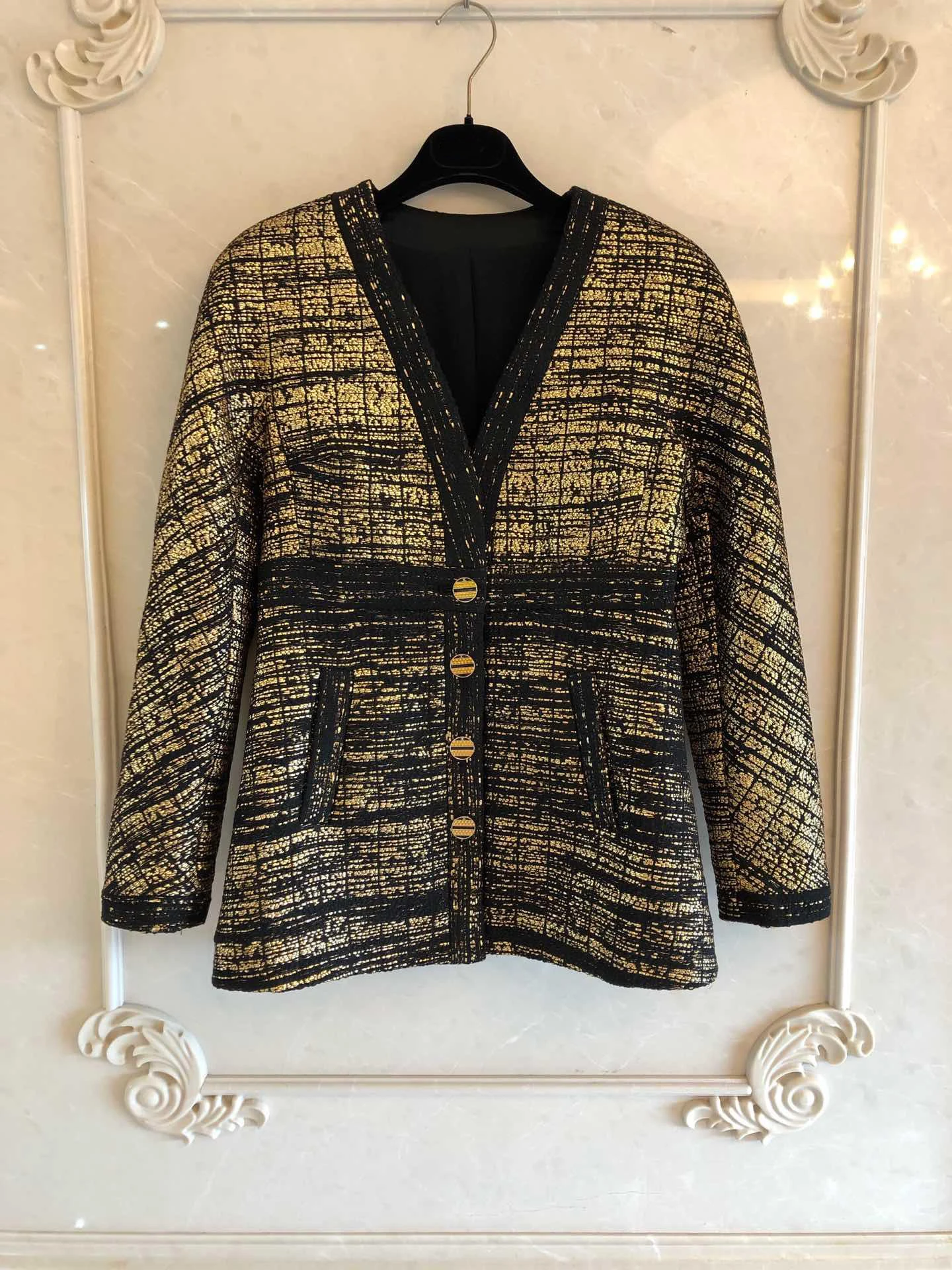 

2019 new ladies high quality fashion long sleeve V-neck plaid jacket 0915