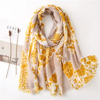 

2020 Luxury Brand Women fashion printing Silk Scarves Cotton Scarf Spring and Summer Versatile cotton material Long style Shawl