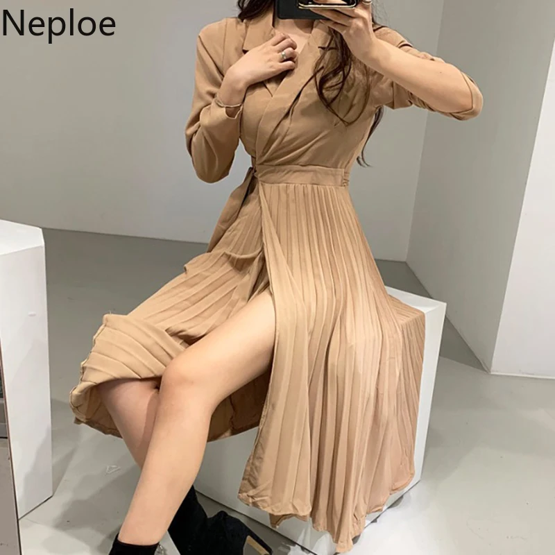 Женское плиссированное платье Neploe длинное приталенное с отложным воротником и