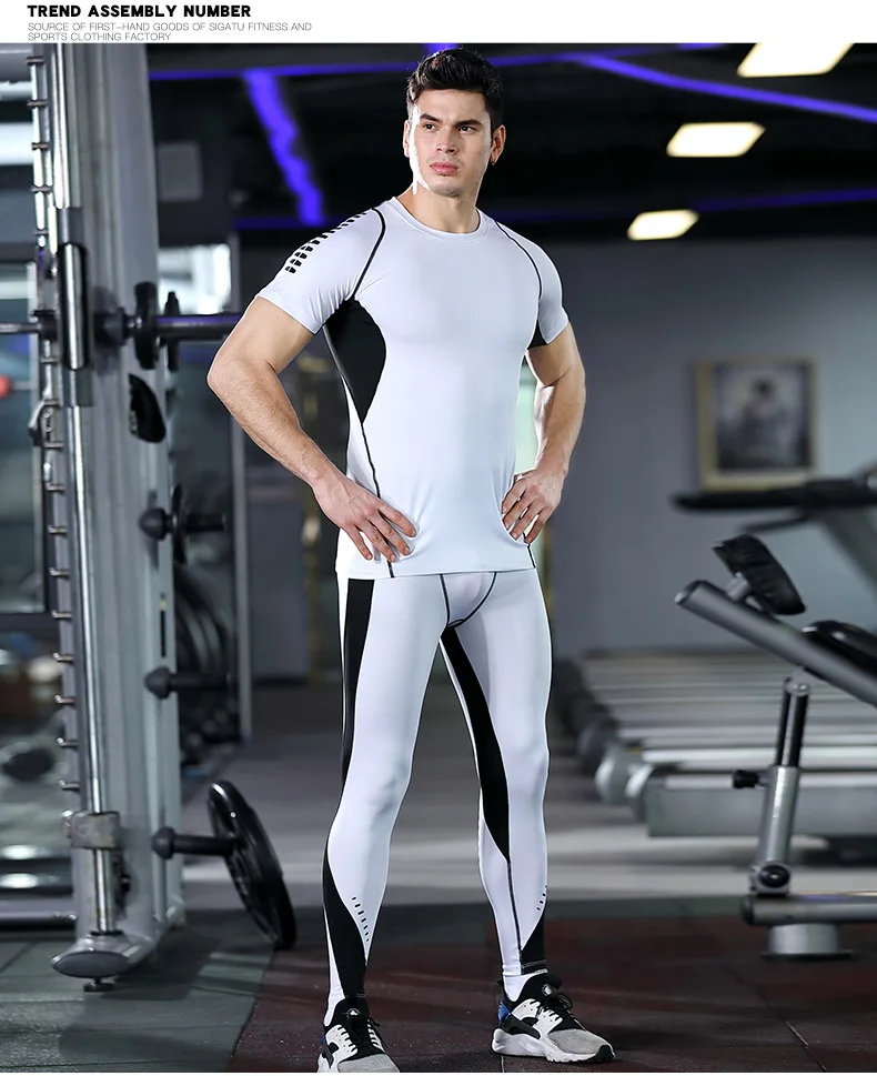 13651718345_1475185497