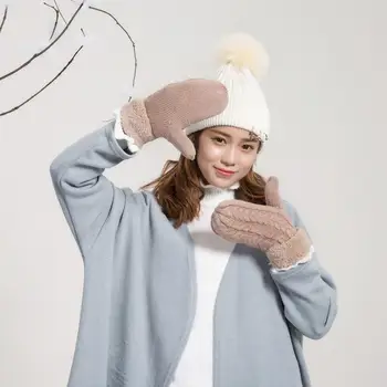 

2019 New Pure mohair ruffled woo Women Solid Color Lining Twist Knitted Gloves Winter double-layer Warm Gloves