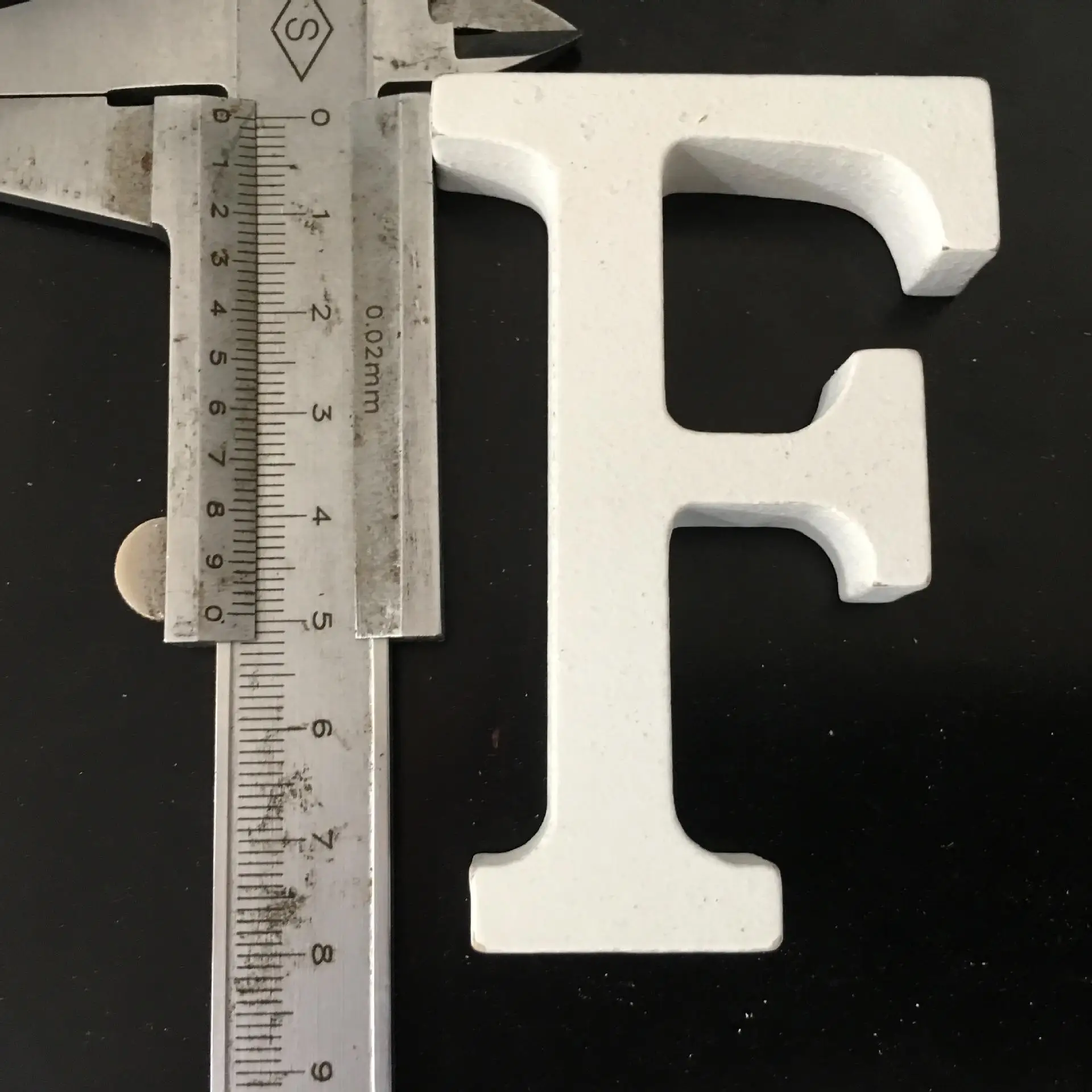 White F 10 шт. пятно 27 букв украшения троянская свадьба белое деревянное домашнее украшение реквизит для съемки - Цвет: White F