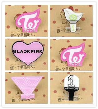 

Kpop Twice Blackpink Got7 Seventeen Wanna One Acrylic Bracket Stand Standing Statue Desktop Decoration Standee Displaying