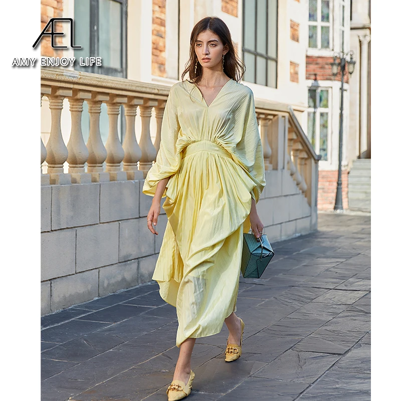 Платье женское длинное асимметричное с V-образным вырезом и открытой спиной |