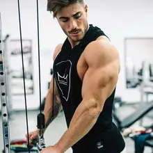 Летний мужской жилет без рукавов для занятий фитнесом, облегающий жилет с капюшоном, спортивный жилет для бега на открытом воздухе