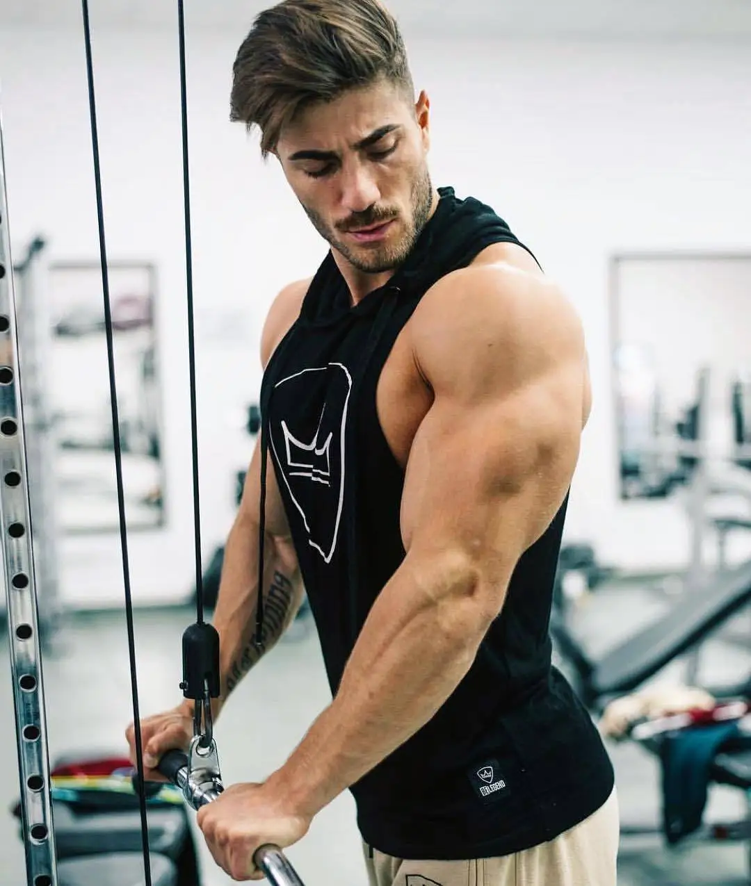 

Muscle Boy Summer Fitness Training Sleeveless Vest Men Slim Fit Hooded Waistcoat Outdoor Running Sports Vest