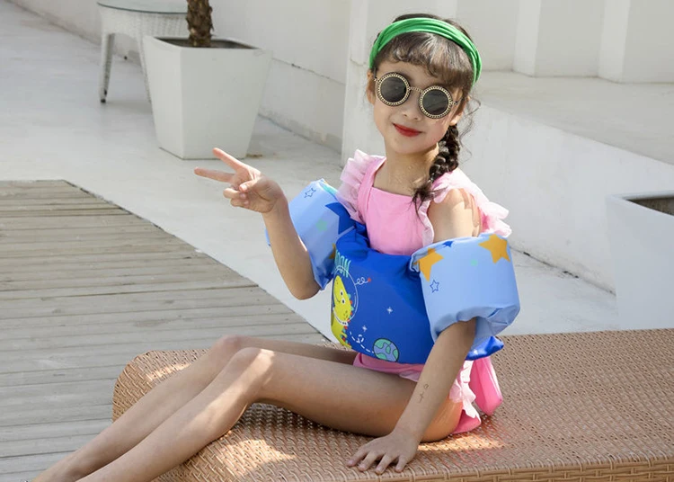 15514057837_2121068239