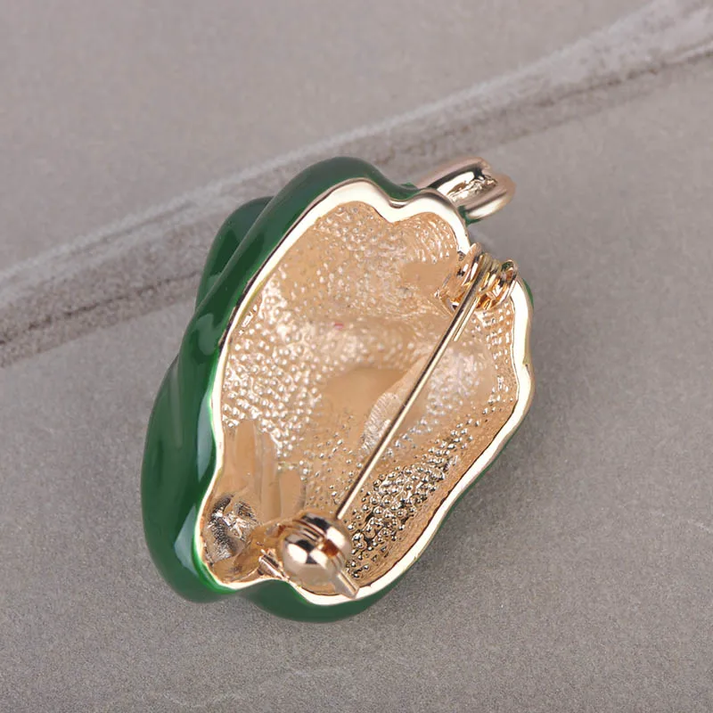 Blucome Fashion Red Chili Shape Brooch Gold Color Corsages Crystal Enamel Jewelry Women Girl Kids Accessories Suit Lapel Pins