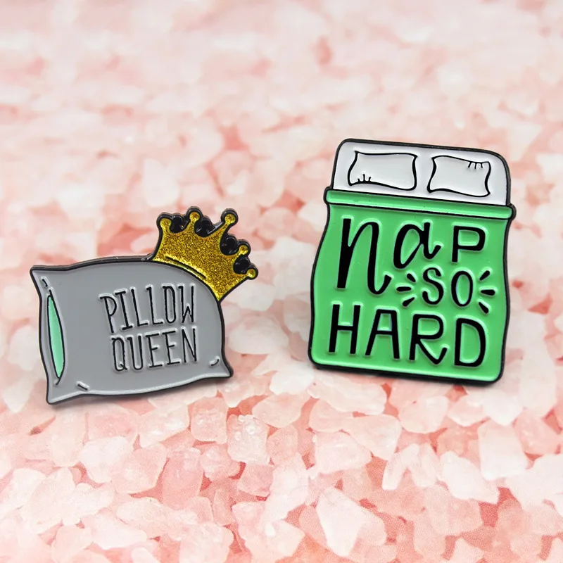 

Cartoon Creative Crown Pillow Bed Geometry Enamel Brooch Green Alloy Badge Denim Clothes Bag Pins Cute Punk Jewelry Gift For Kid