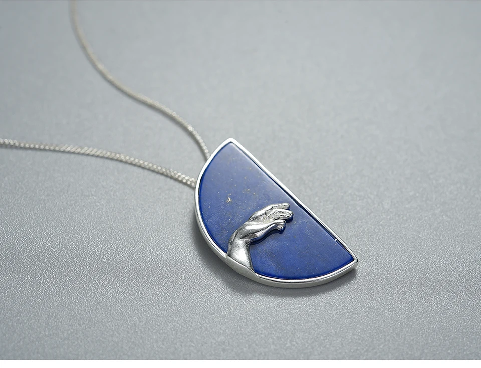 LFJE0151-Hand-of-God-from-The-Creation-of-Adam-Pendant-(2)_09