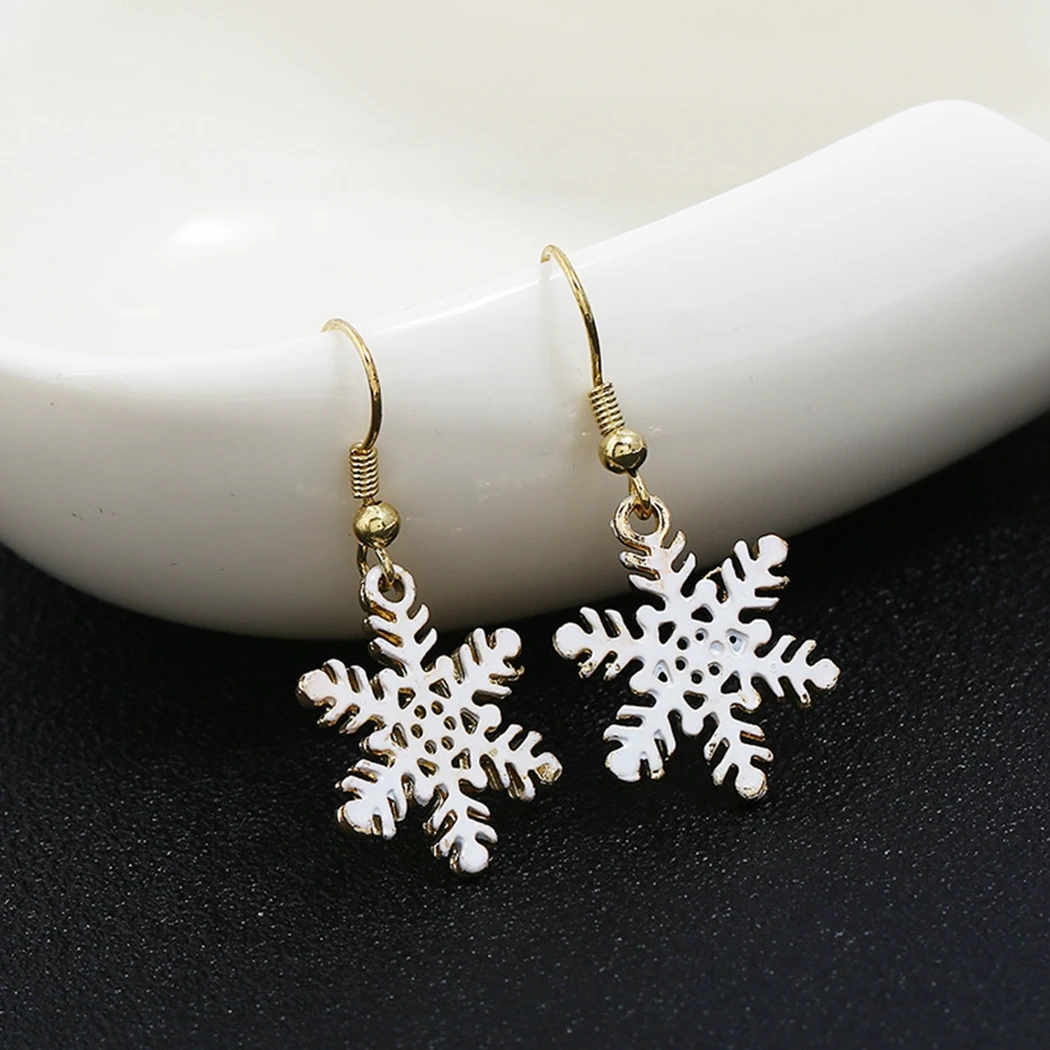 

Christmas Ear Studs Rhinestone Star Tree Shape Stud Earrings Pierced Earrings Clothing Accessories Personality Design