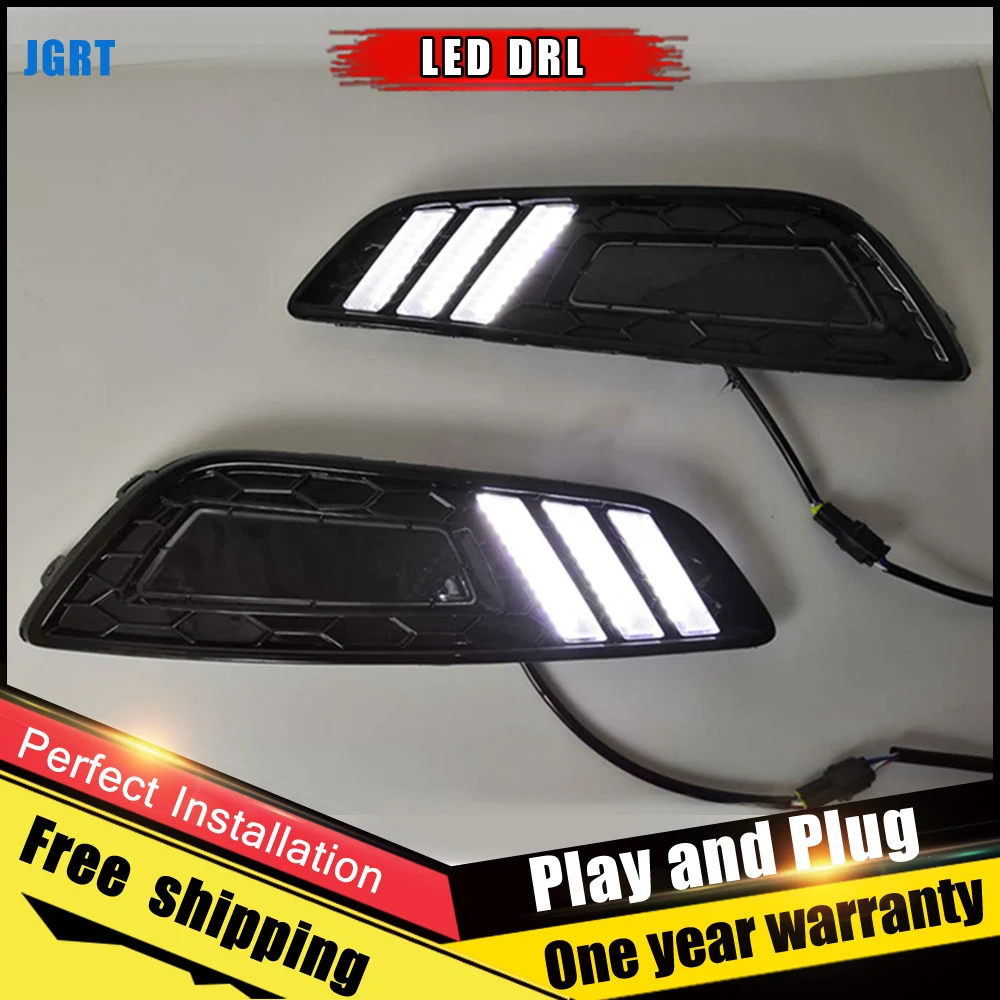 

2PCS White LED Daytime Running Light For Ford Focus Mustang 2015-2016 With Yellow Turn Signal Lamp Function Car DRL Fog Lamp