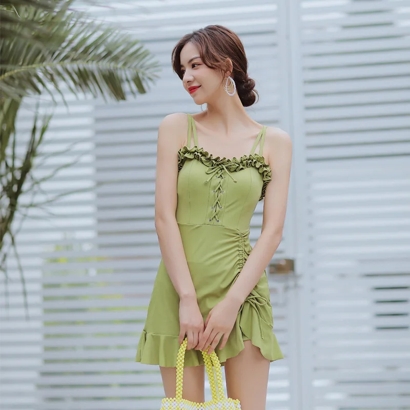 

Swimwear Women One Piece Large Size Retro Swimsuit Ladies Closed With Push Up Swimsuits Woman 2019 Girl Hot New Bathing Suit