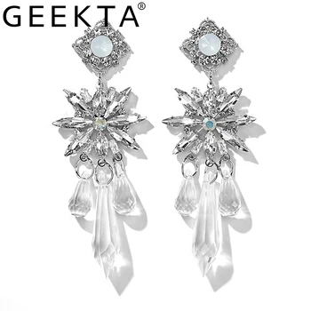 

Luxury White Rhinestone Snowflake Drop Earrings Waterdrop Crystal Tassel Stud Brincos For Women Party Statement Jeweley Gift