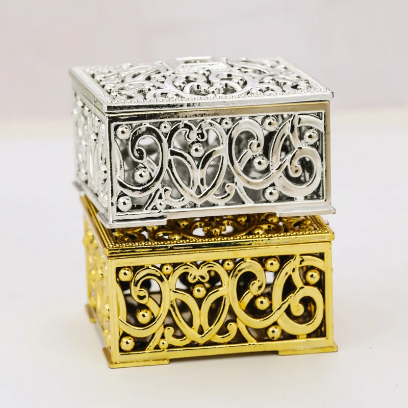 10369060061_1880767871