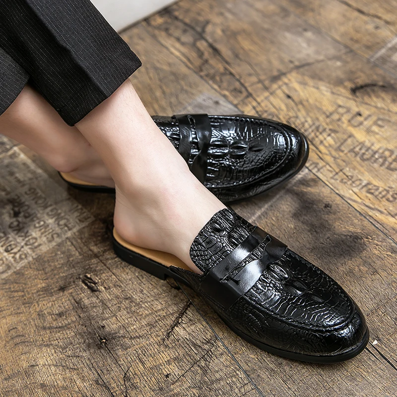 Designer Brand Men's Crocodile Leather 46 Luxury Casual Slides Sandals Slipper Half Shoes Loafers for Men Summer Flip Flops 2023