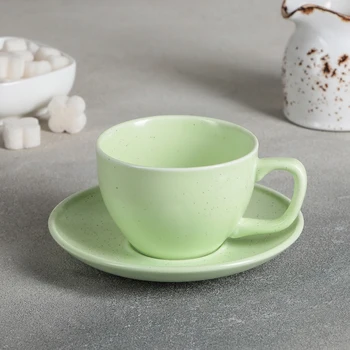 

Amelia tea pair: cup 200 ml, saucer 14.2 cm, green