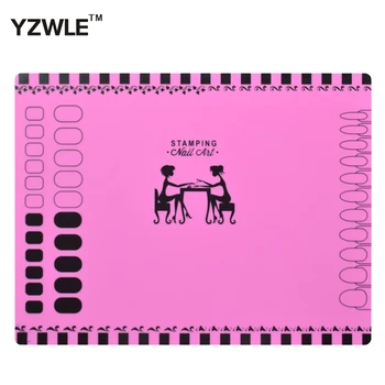 

1 PC Silicone Stamping Mat 40.5cm*30.5cm Foldable Washable Pad Nail Art Tool For Manicure, 3 Styles For Choose