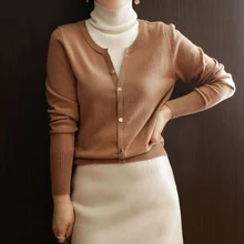 

Sister Fara Spring Autumn Fake Two Splice Knitting Sweater Women Turtleneck Single Breasted Sweater Ladies Pullover Sweater Coat
