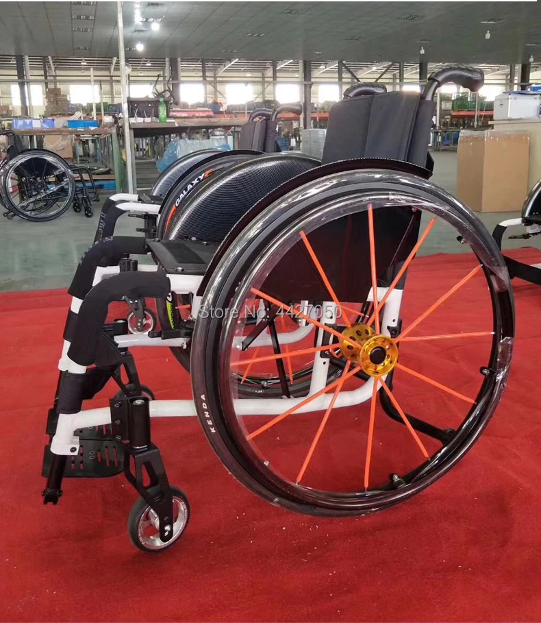

2019 Hot foldable manual / sports wheelchair suitable for disabled people