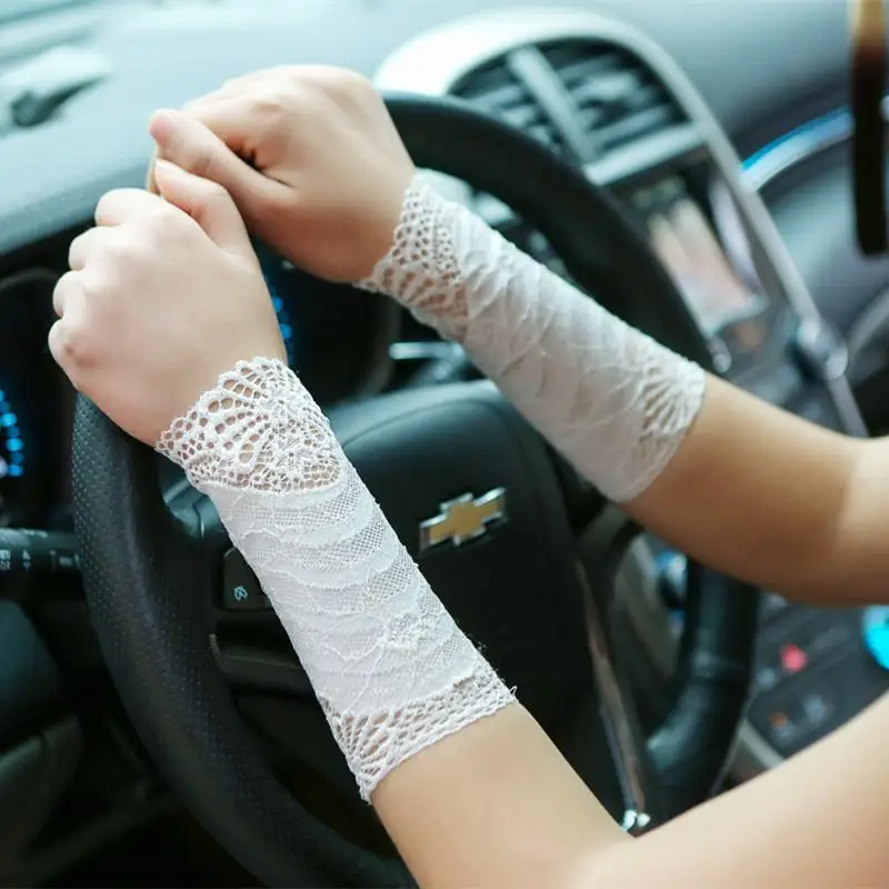 Летние женские сексуальные кружевные гетры для рук, женские короткие перчатки с манжетами на запястье, перчатки без пальцев для вождения, 18 см, короткие рукава - Цвет: Белый