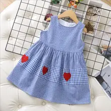 Летнее платье в клетку синего цвета с сердечками в консервативном стиле для девочек; милые хлопковые платья без рукавов для маленьких девочек; одежда для детей;