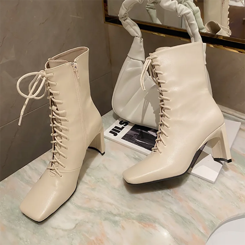 

Luxury Brand Women Ankle Boots 2020 Winter Beige Block High Heels Square Toe Chelsea Best Quality Keep Warm Lace Up Martin Shoe