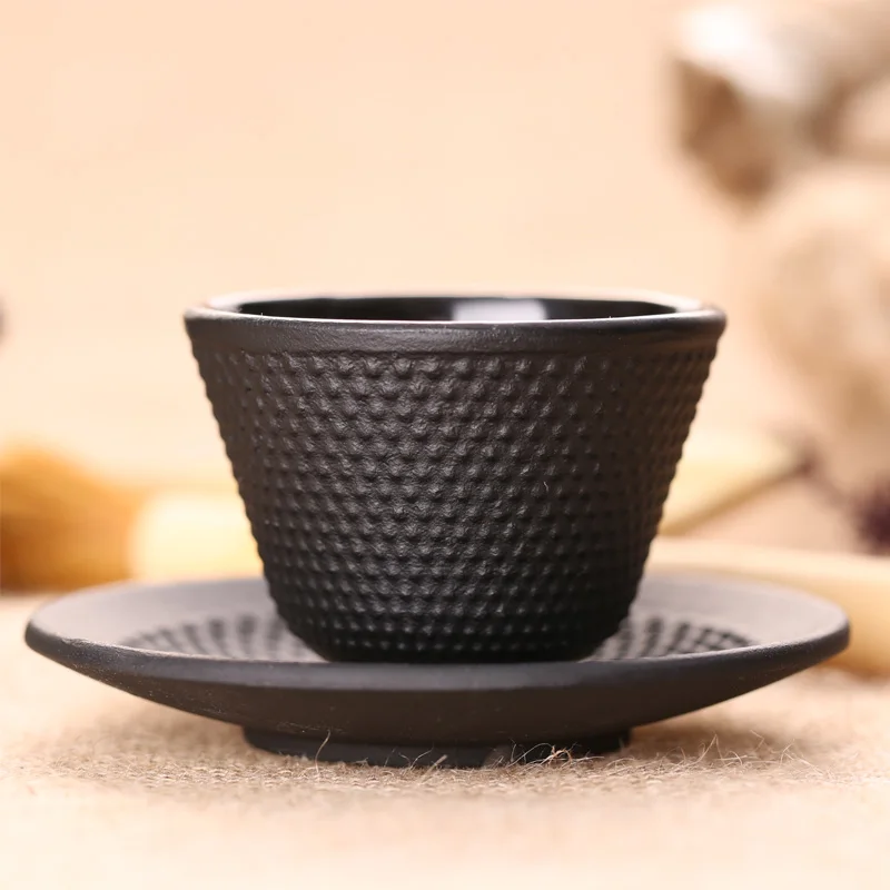 juego de tazas y platillo de té negro taza de té de estilo japonés Taza y posavasos de hierro fundido