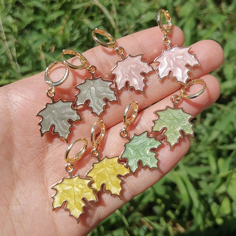 Модные Цветные яркие эмалированные Серьги ZX в виде кленовых листьев для женщин