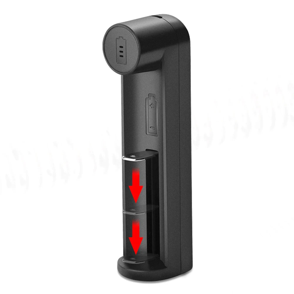 Универсальное зарядное устройство с USB портом для литий ионных батарей 18650 21700