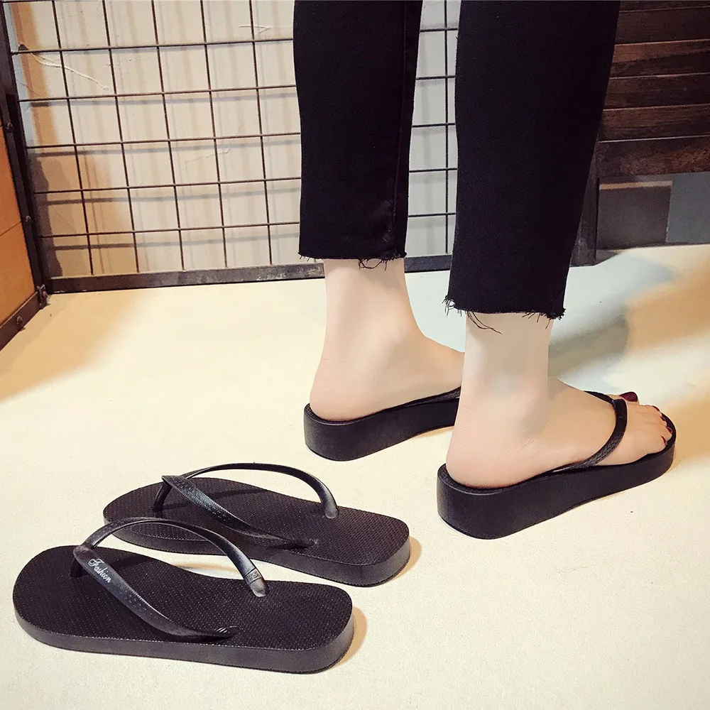 

Slanted Heel Flip-flops Women's Summer Fashion Outer Wear Semi-high Heeled Thick Bottomed Anti-slip Flip-flop Plywood Beach Herr
