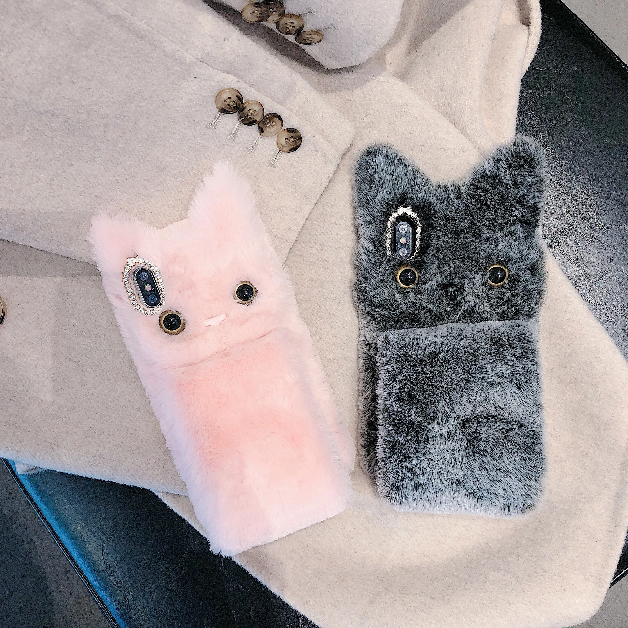 

Winter Keep Warm Plush Wrist Strap Cat Phone Case For iPhone 11 Pro MAX XR XS MAX X 7 8 Plus 6 6s Plus Case Back Cover Fundas
