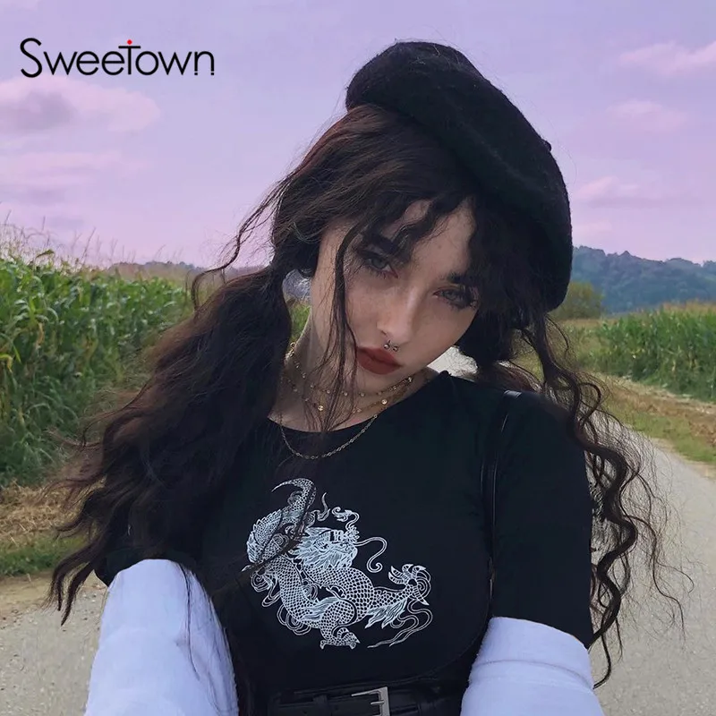 

Sweetown 2019 Autumn Fashion Dragon Print Crop Top Long Sleeve Basic Tshirt Women Casual Slim Black Streetwear Tee Shirt Tops