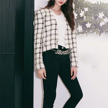 

Ladies Plaid Crop Tweed Jacket 2019 Fall V-neck Single Button Short Tweed Coat Female Autumn Elegant Outwear Lux Streetwear
