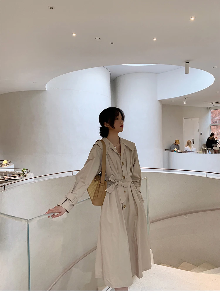 New Spring Autumn Women Simple trench coat Lapel Long Sleeve Belt Loose Designer Windbreaker Streetwear AE973