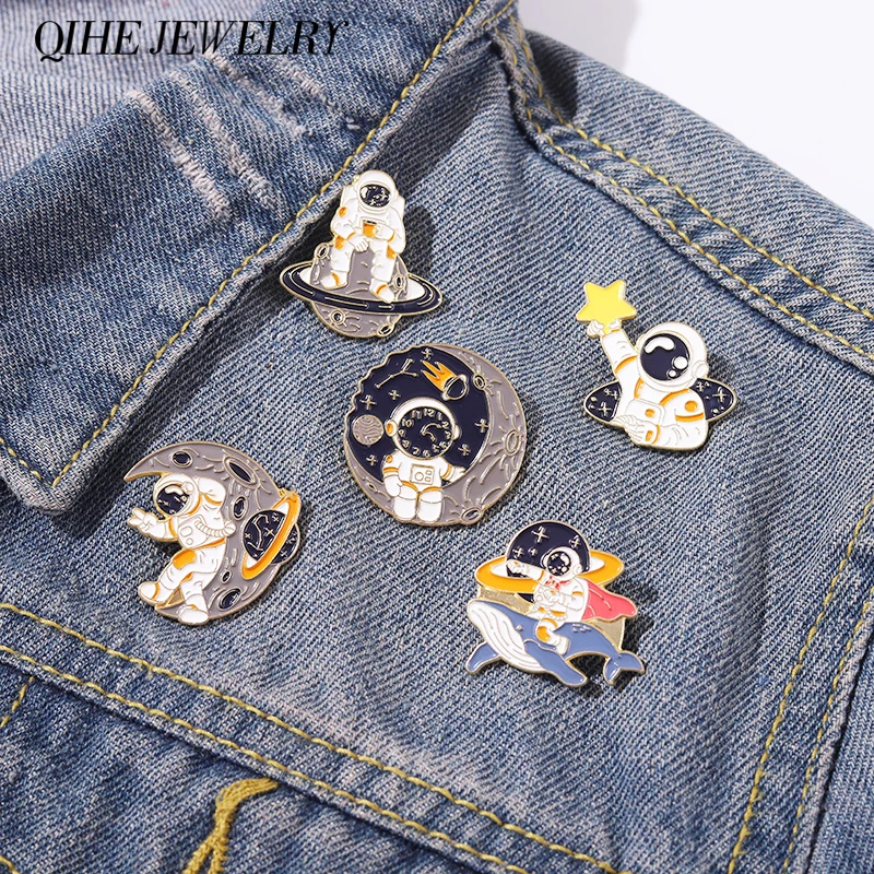 

Space Galaxy Series Enamel Pin Astronaut Whale Cartoon Men Women Cute Badge Brooch Lapel Clothes Bag Hat Fashion Jewelry Gift