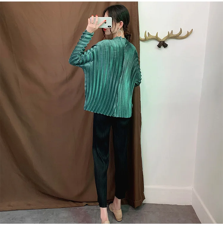 Miyake гофрированное пальто женские осенние новые свободные практичное пальто Модный Кардиган большого размера