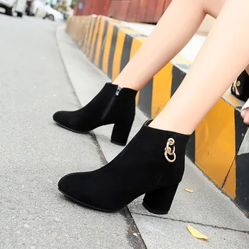 

Large size super fire trend women's boots autumn and winter latest fashion thick with fashion boots wild daily warm boots
